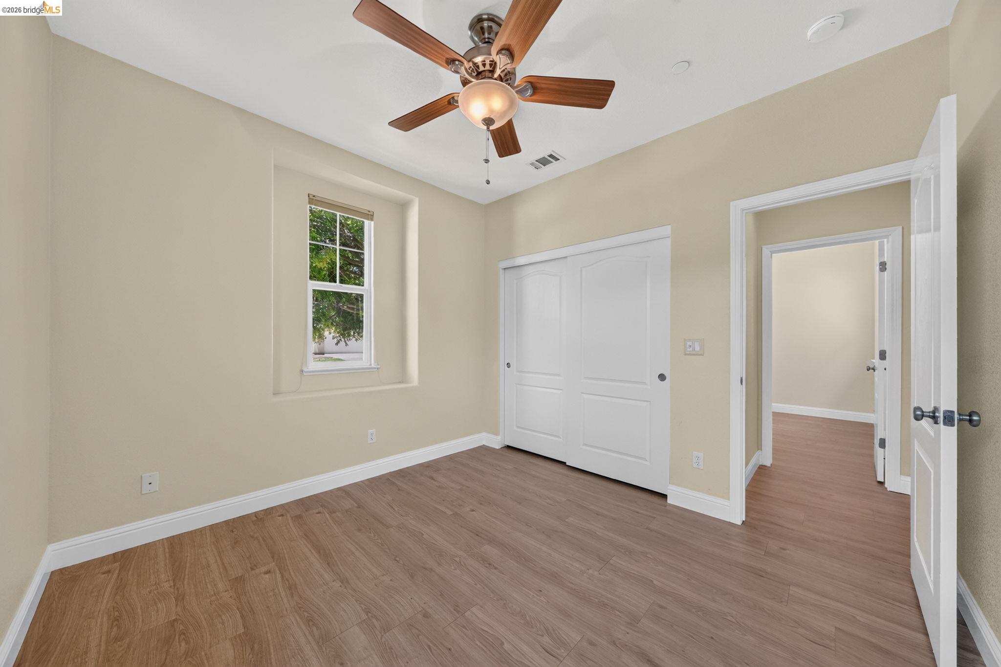 1098 Beau Ave