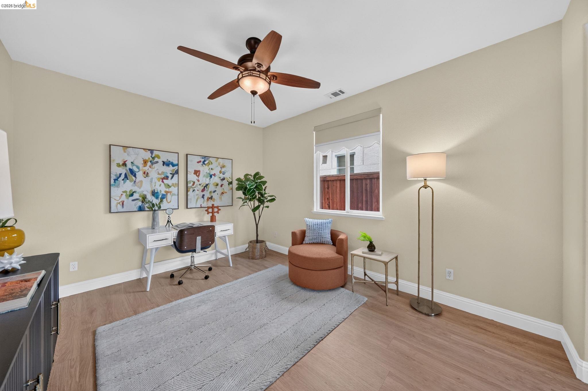 1098 Beau Ave