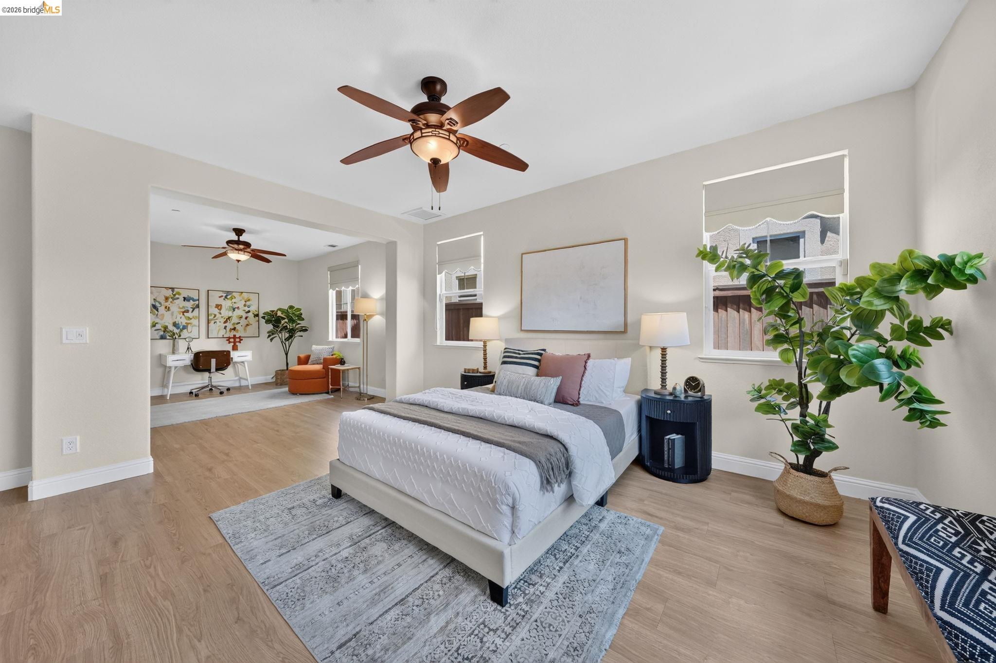 1098 Beau Ave