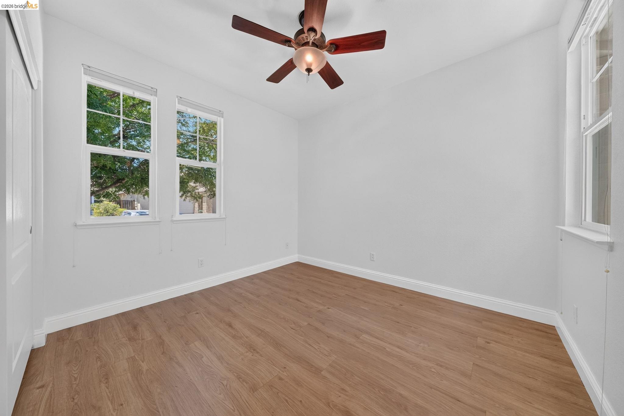 1098 Beau Ave