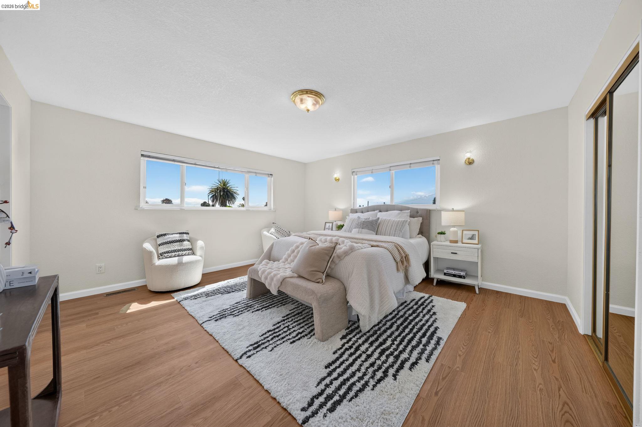 2327 Maywood Ave