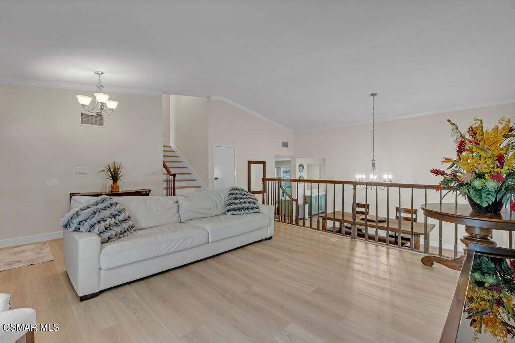 3810 Calle Clara Vista