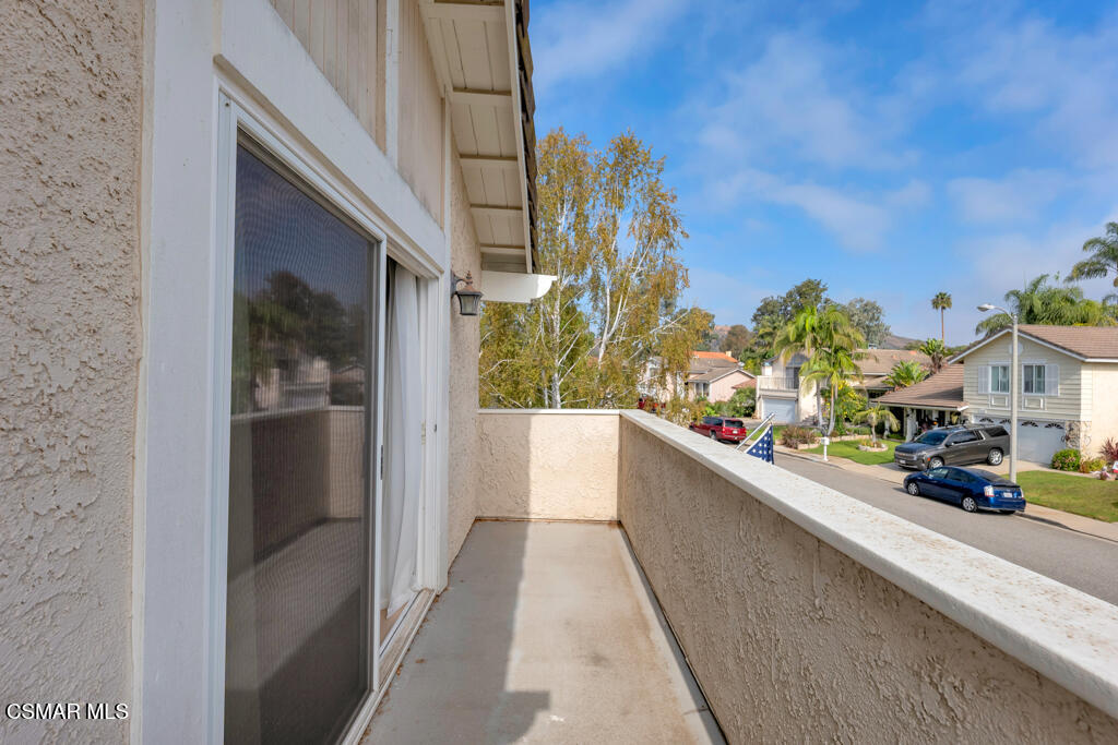 3810 Calle Clara Vista