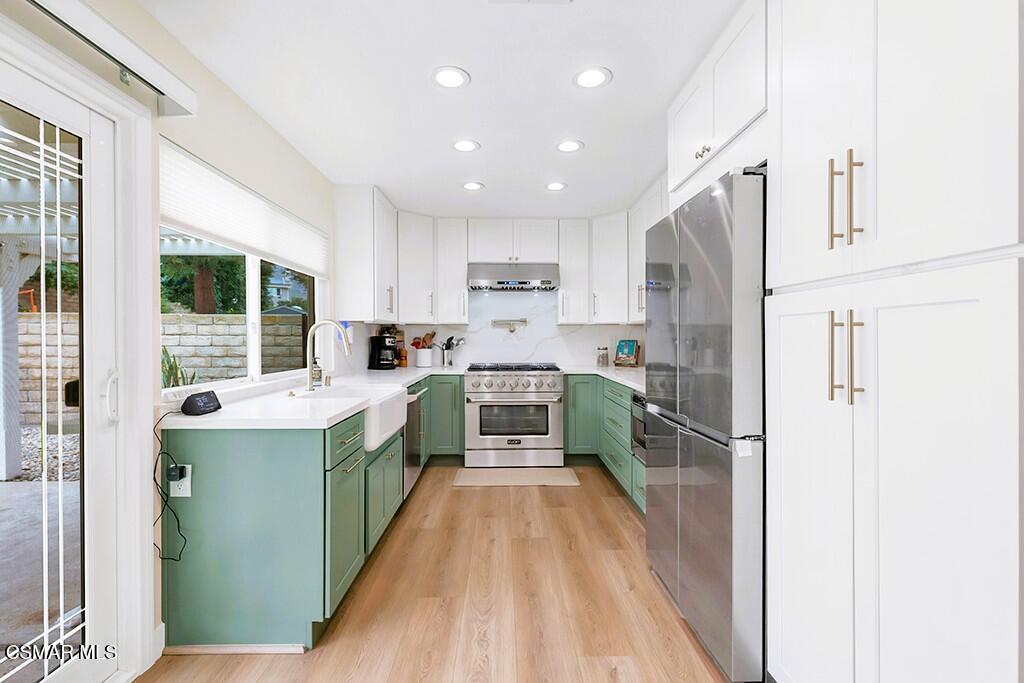 3810 Calle Clara Vista