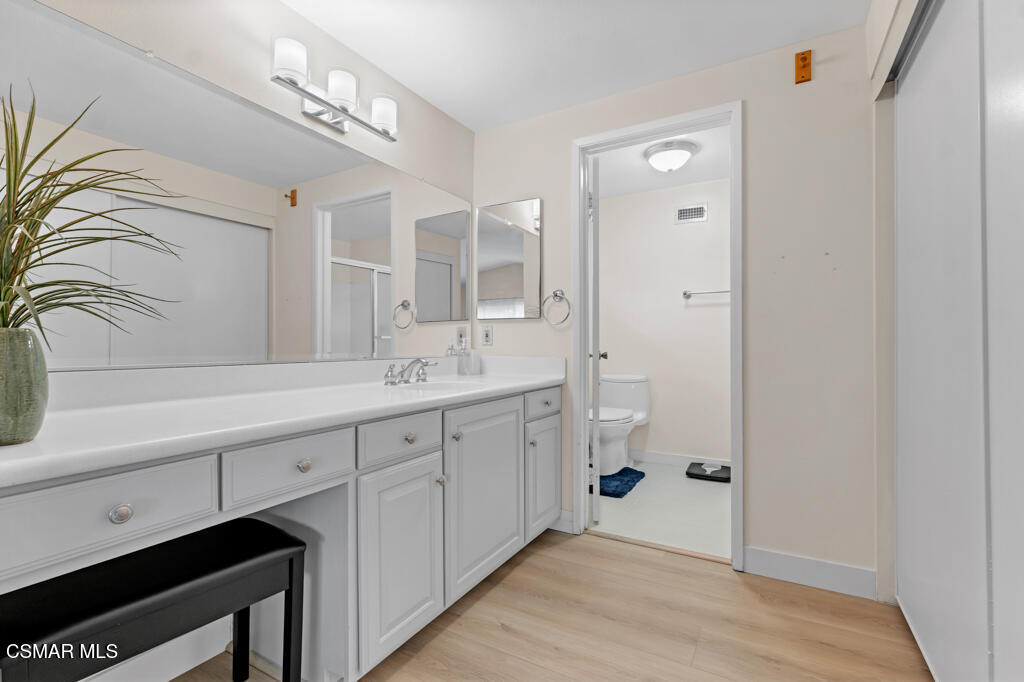 3810 Calle Clara Vista