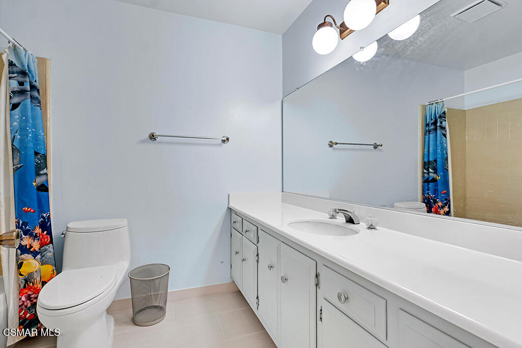 3810 Calle Clara Vista