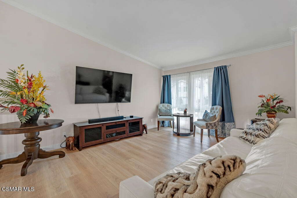 3810 Calle Clara Vista