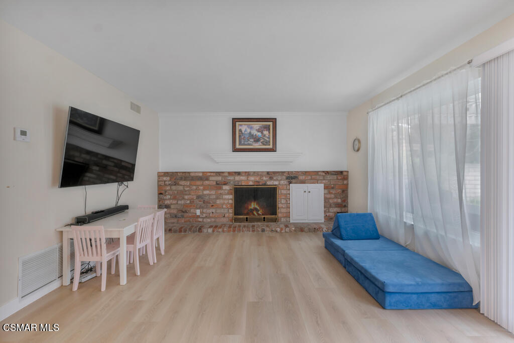 3810 Calle Clara Vista