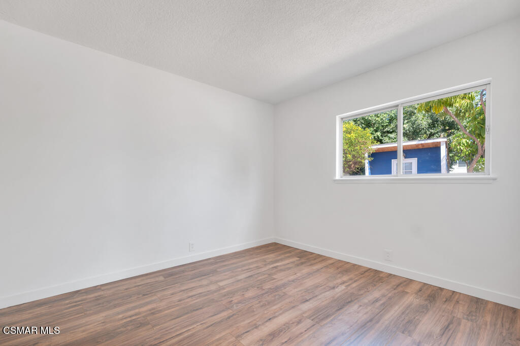 1558 Norwich Avenue, Thousand Oaks