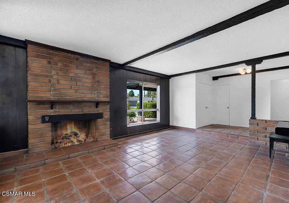 1558 Norwich Avenue, Thousand Oaks