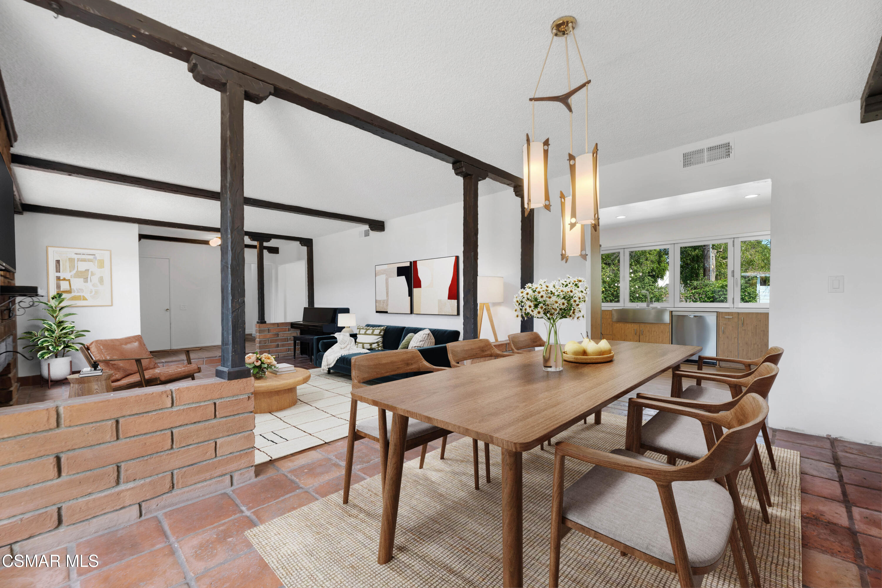 1558 Norwich Avenue, Thousand Oaks