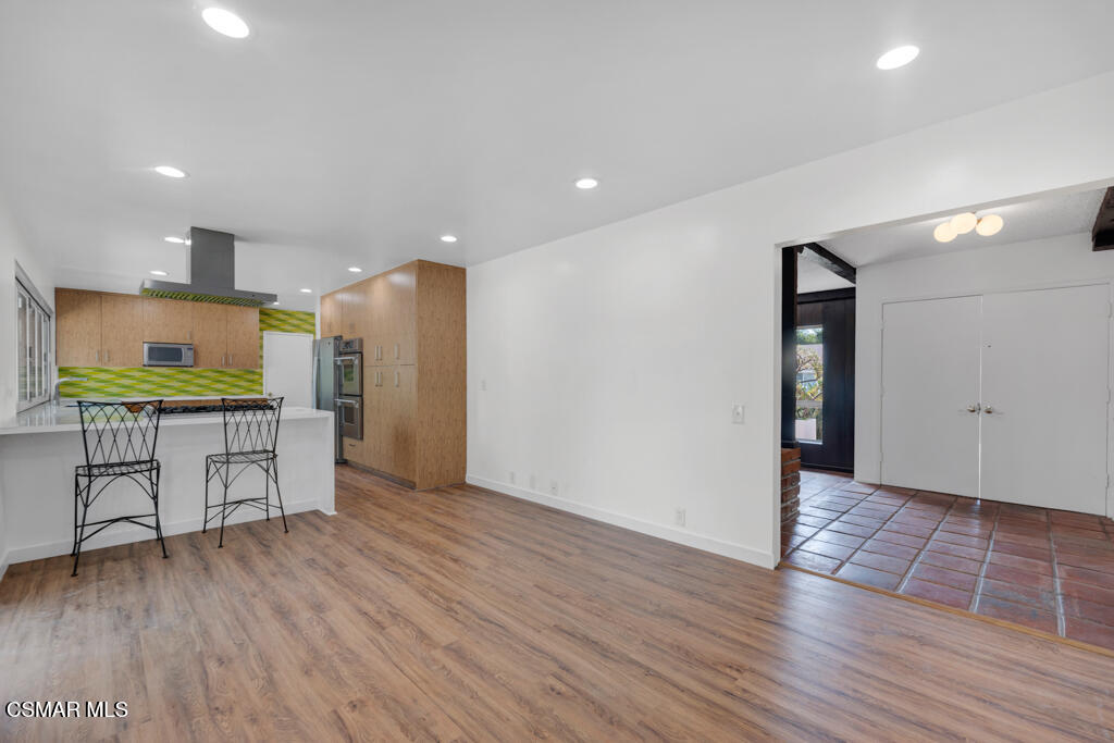 1558 Norwich Avenue, Thousand Oaks