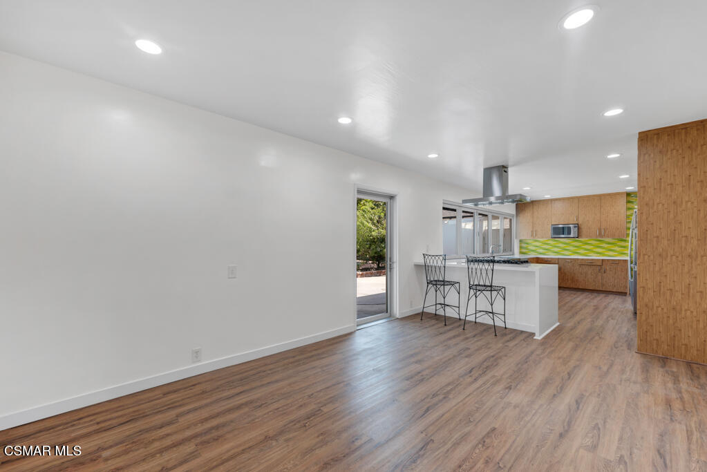 1558 Norwich Avenue, Thousand Oaks