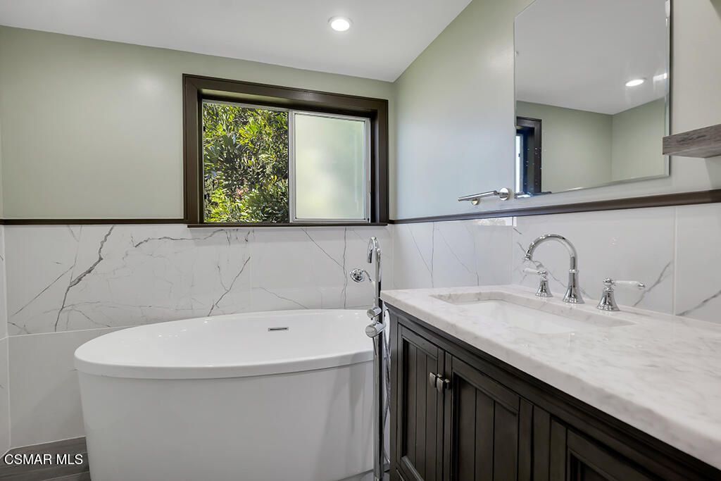 170 Spanish Moss Place, Camarillo