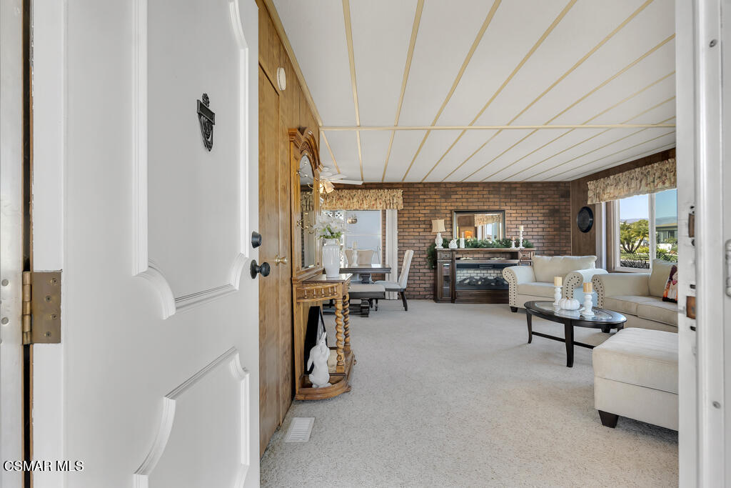 92 Poinsettia Gardens Drive