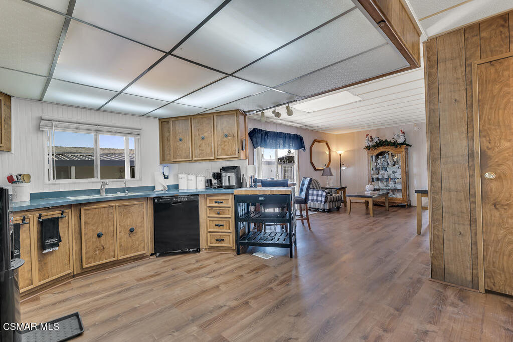 92 Poinsettia Gardens Drive