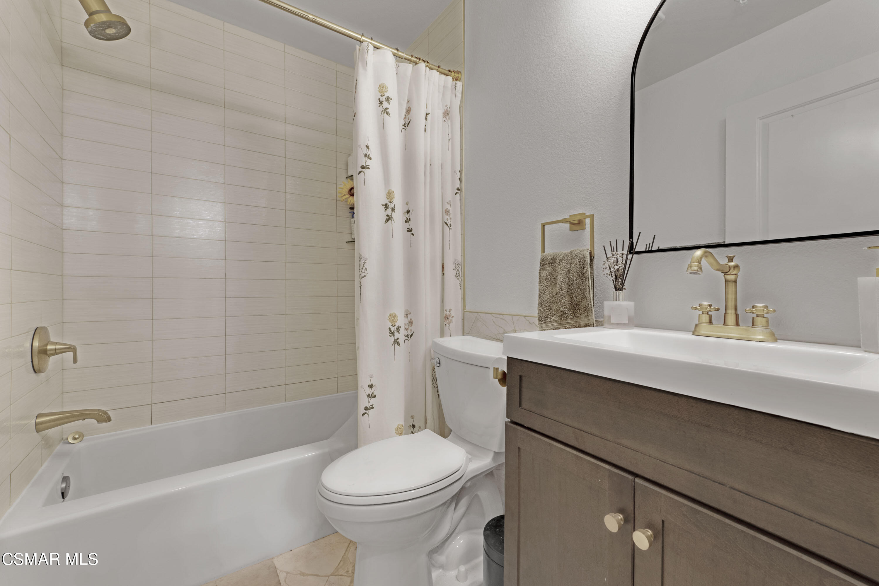 2713 Antonio Drive, 210