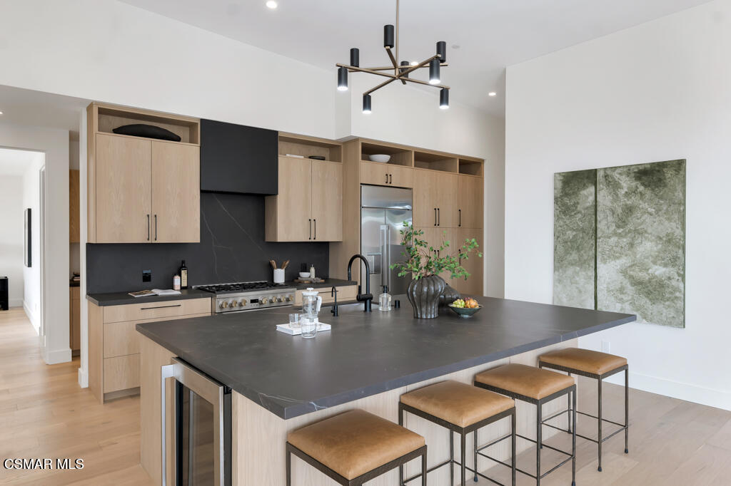 679 Adirondack Avenue