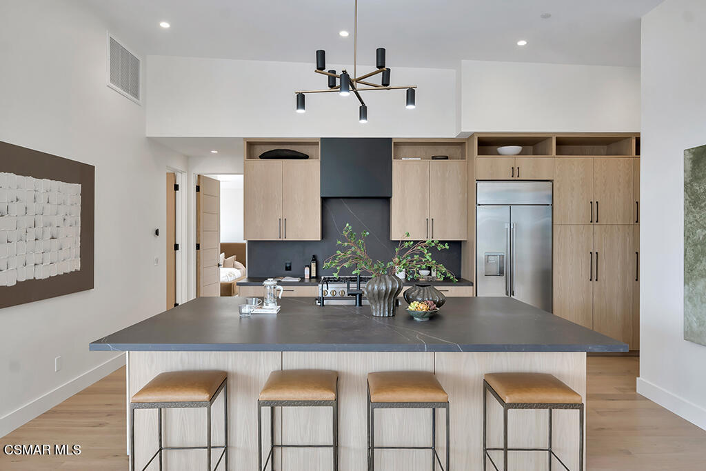 679 Adirondack Avenue