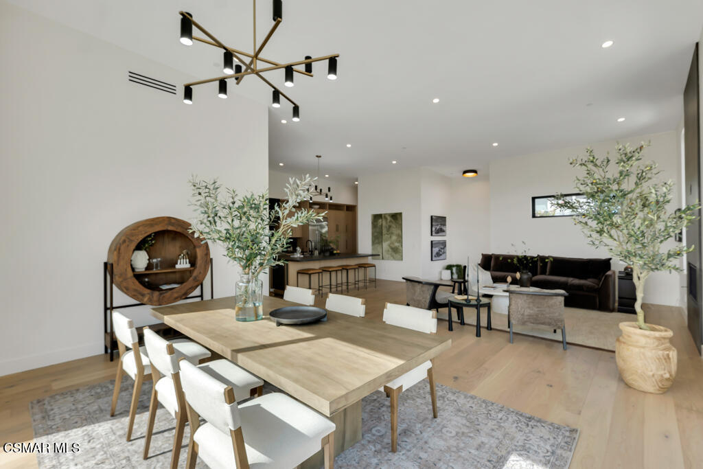 679 Adirondack Avenue