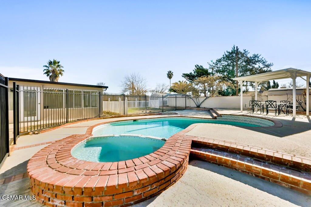 39202 Willowvale Road