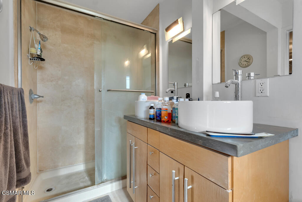 625 N Niagara Street