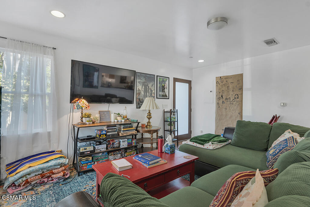 625 N Niagara Street