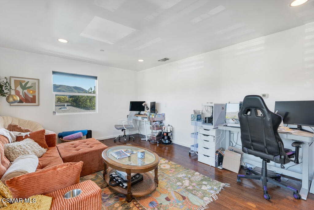 625 N Niagara Street