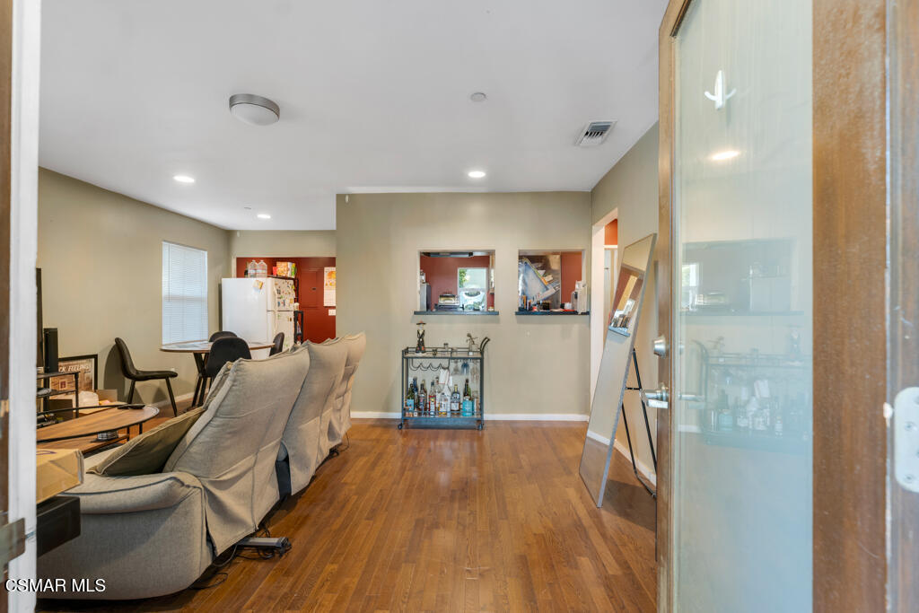 625 N Niagara Street