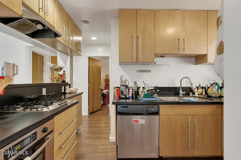 625 N Niagara Street