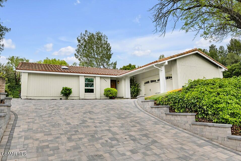 1443 Briarglen Avenue