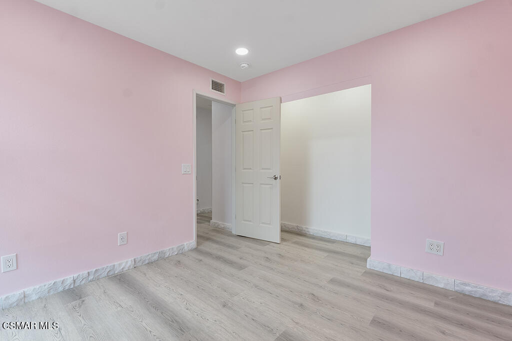 1443 Briarglen Avenue