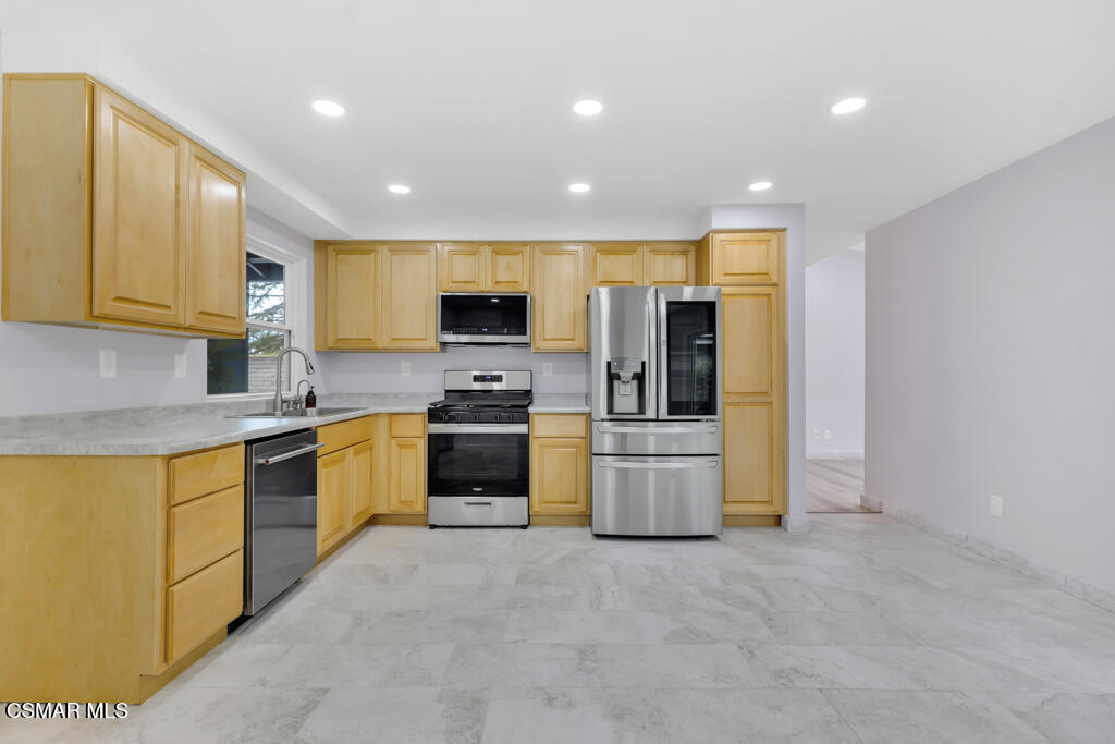 1443 Briarglen Avenue