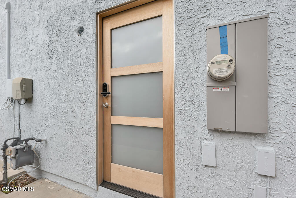 1443 Briarglen Avenue