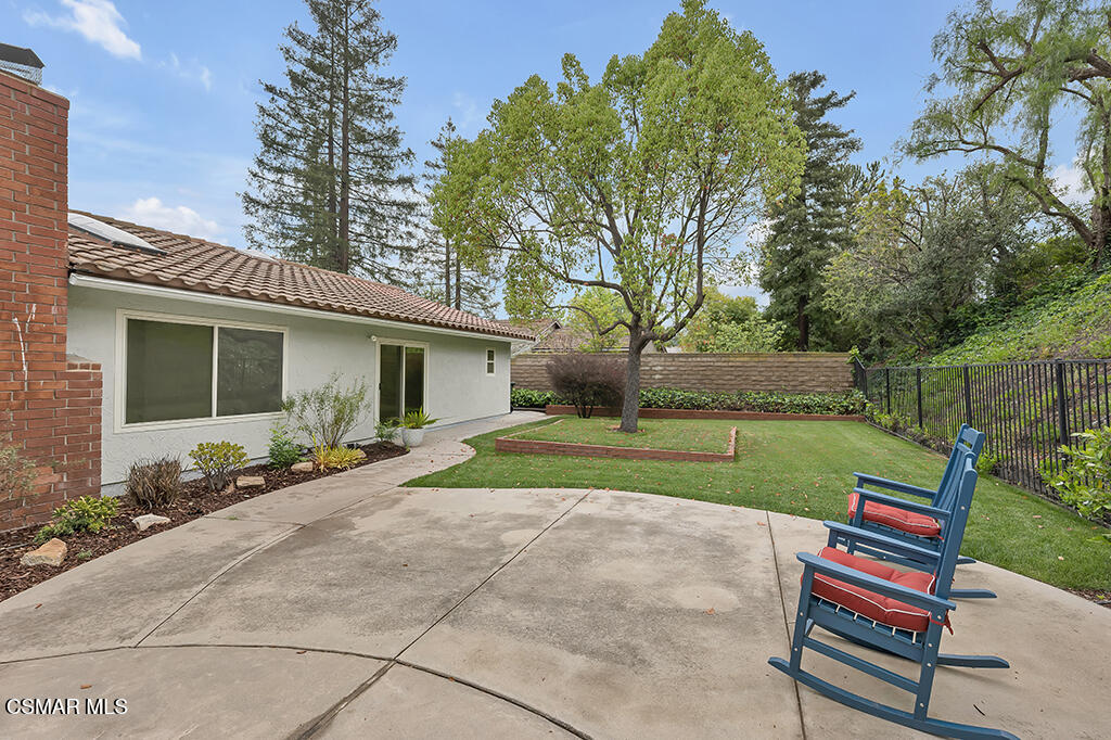 1443 Briarglen Avenue