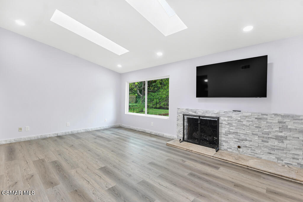 1443 Briarglen Avenue