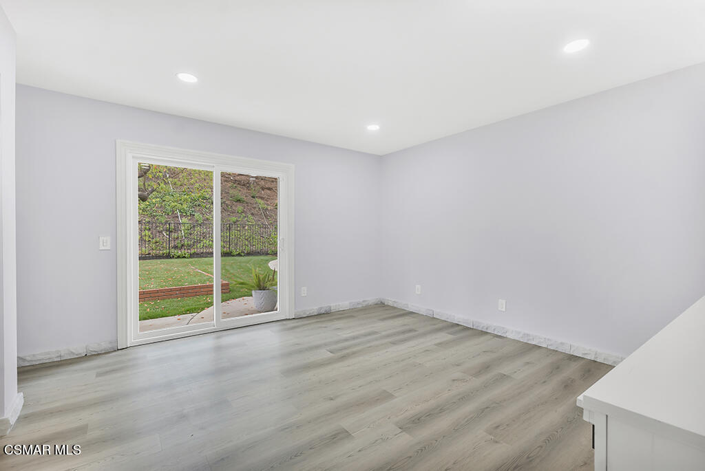 1443 Briarglen Avenue