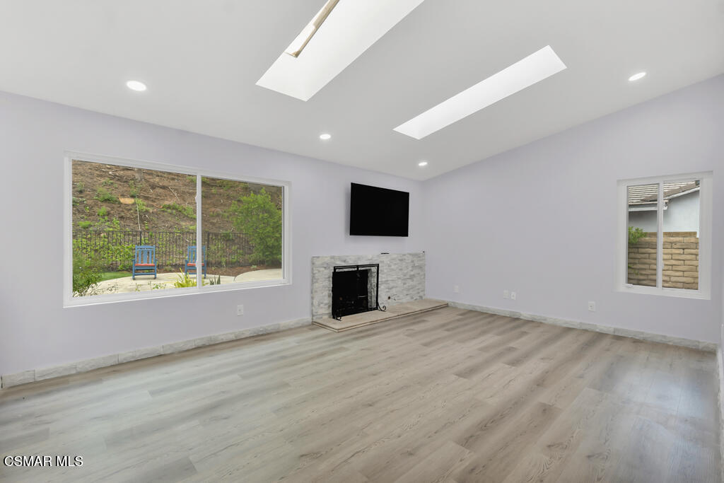 1443 Briarglen Avenue