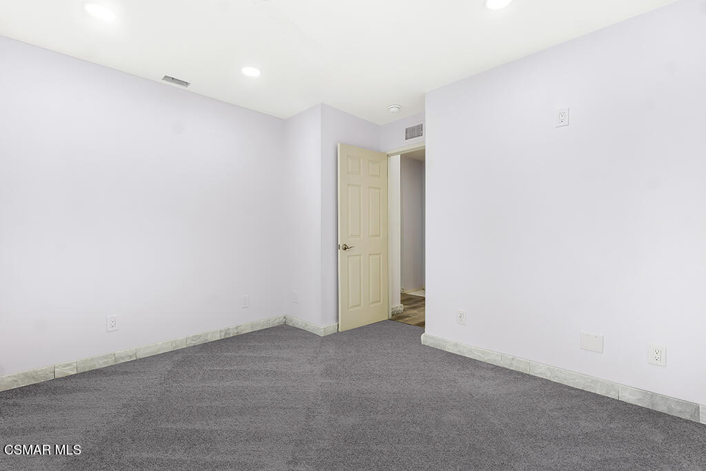 1443 Briarglen Avenue