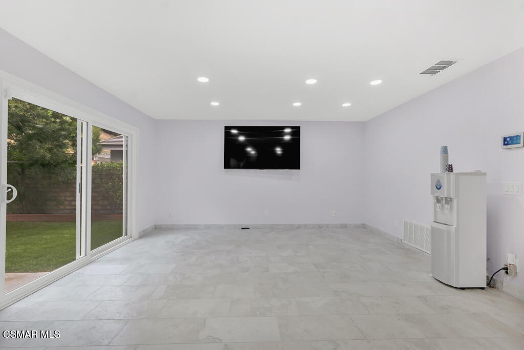 1443 Briarglen Avenue