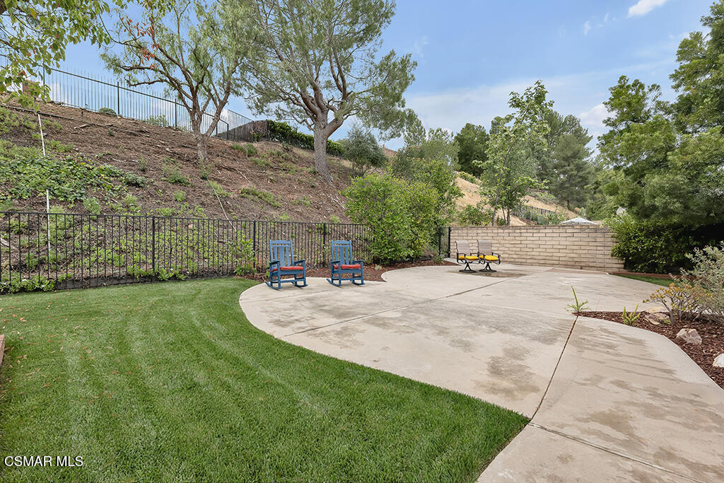 1443 Briarglen Avenue