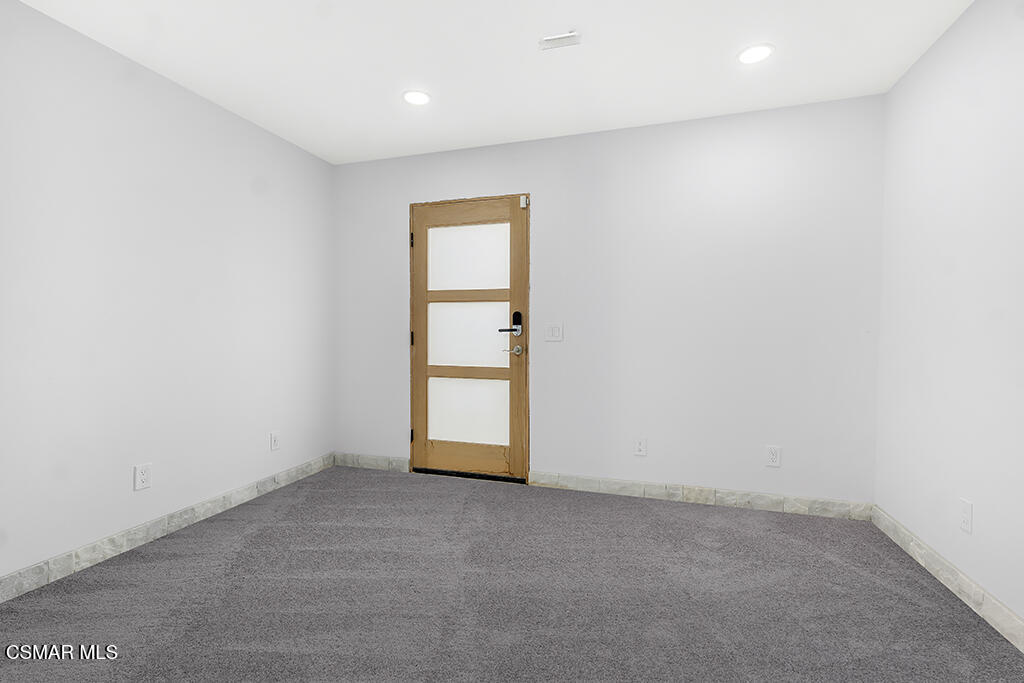 1443 Briarglen Avenue