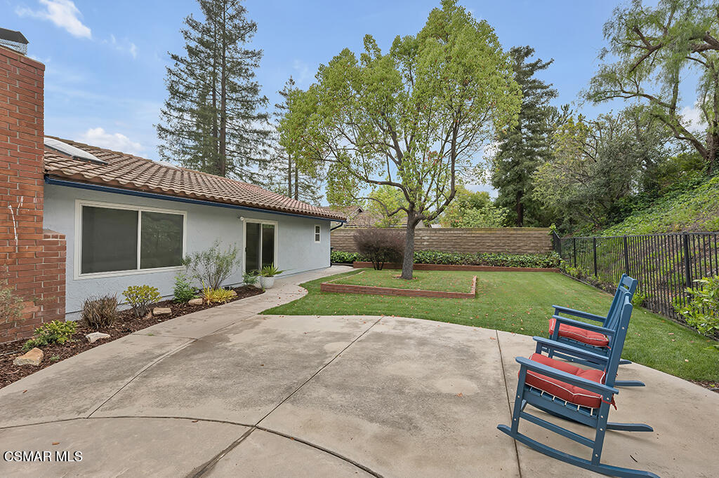 1443 Briarglen Avenue