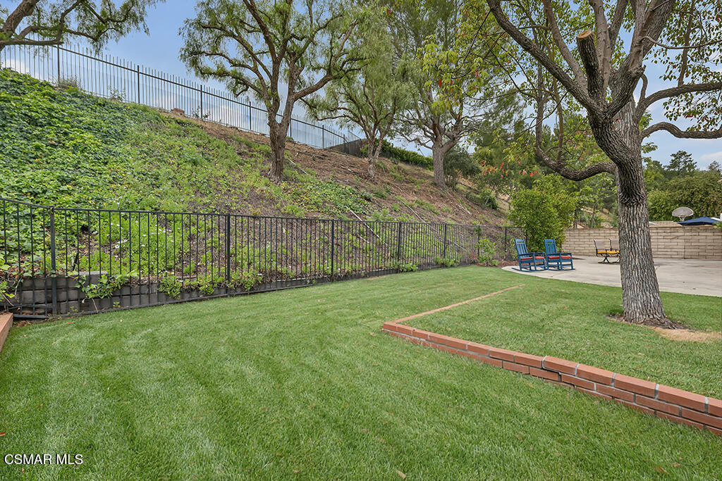 1443 Briarglen Avenue