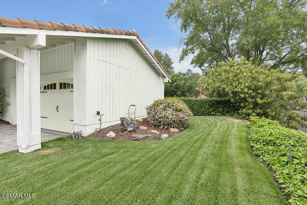 1443 Briarglen Avenue