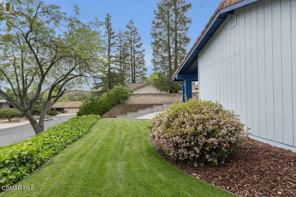 1443 Briarglen Avenue