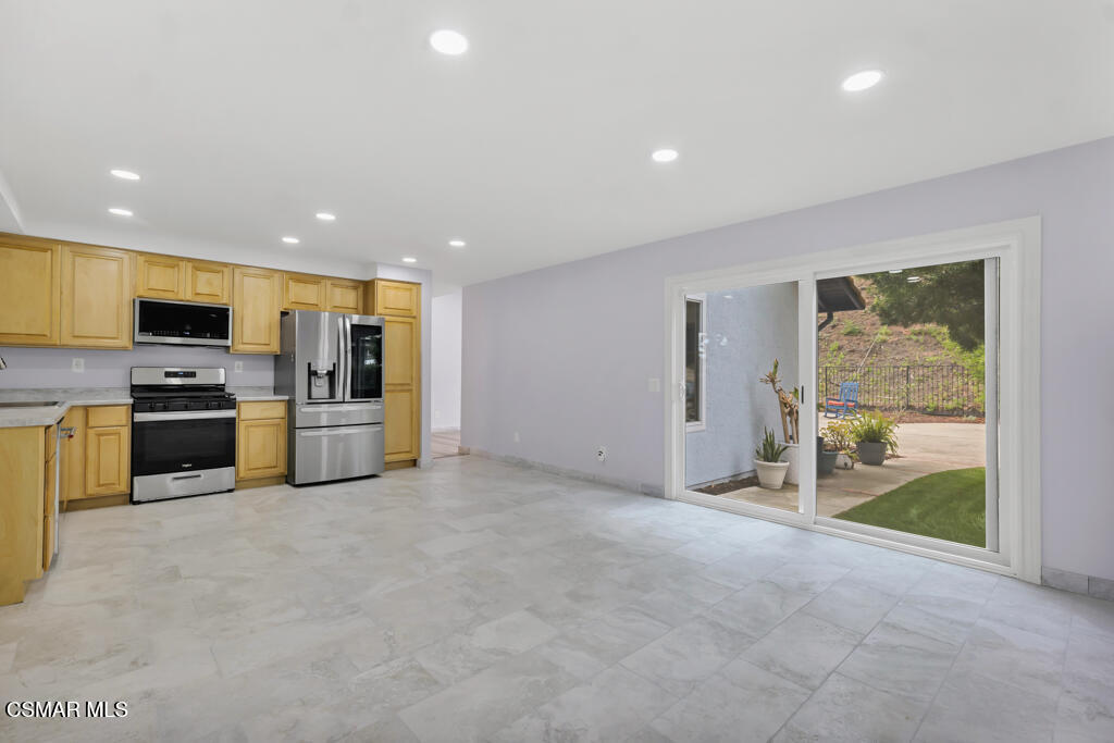 1443 Briarglen Avenue