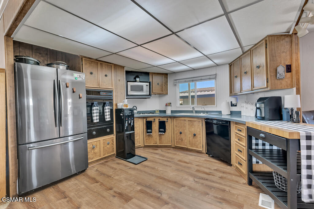 92 Poinsettia Gardens Drive