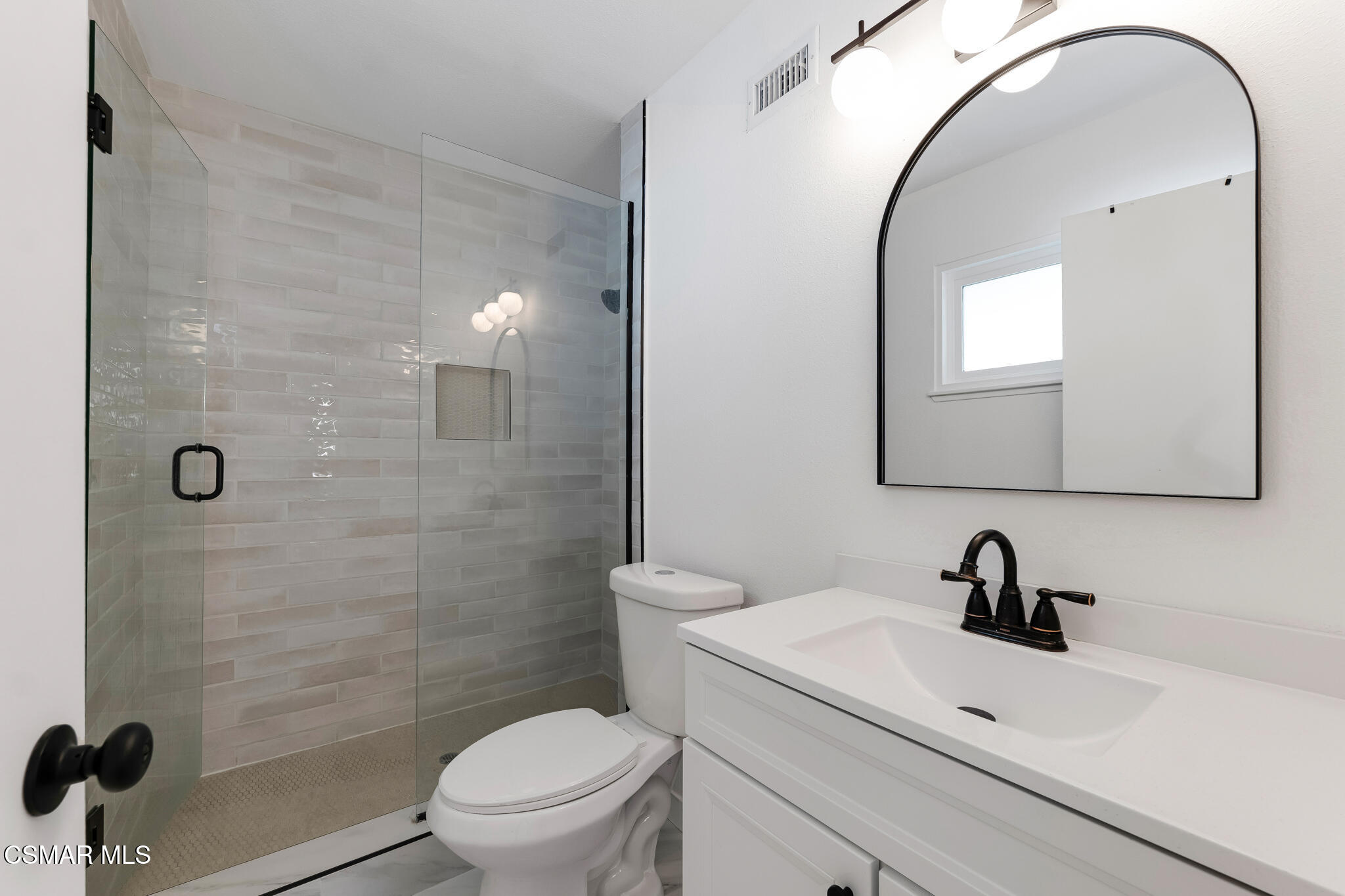 14913 Daffodil Avenue