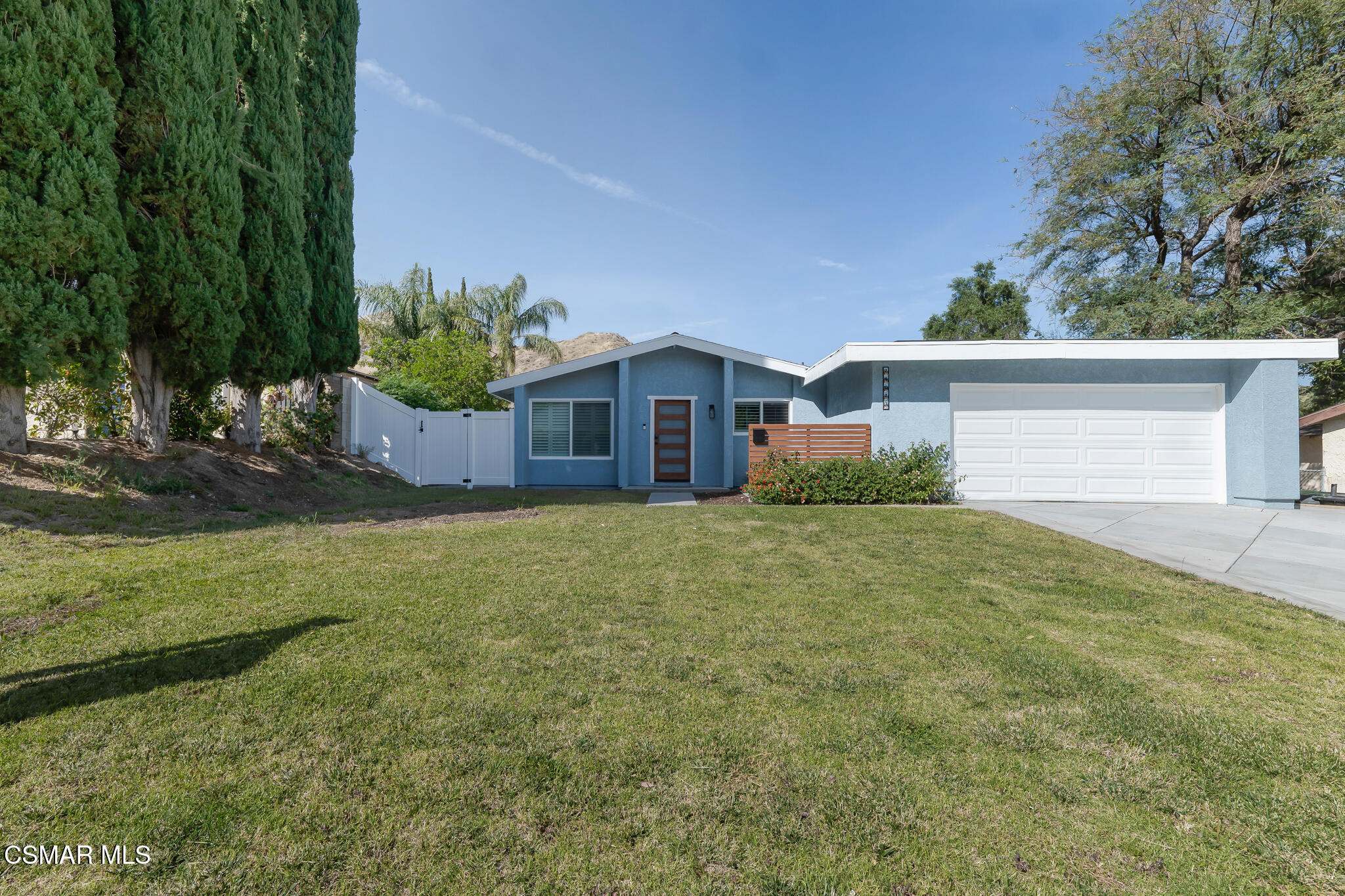 14913 Daffodil Avenue